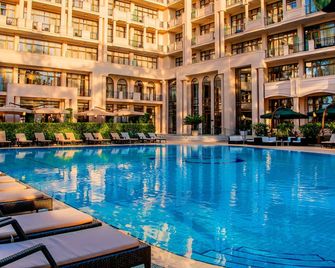 Kobuleti Georgia Palace Hotel & Spa - Kobuleti - Piscina