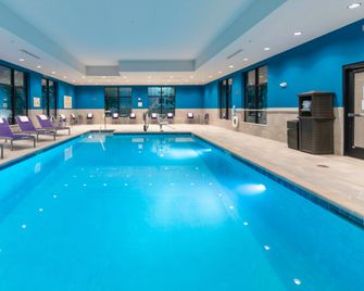 Hampton Inn & Suites Conway - Conway - Bể bơi