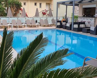 Zannis Hotel - Rethymno - Pool