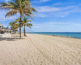 Urban Escape 1br Near Las Olas - フォート・ローダーデール - ビーチ