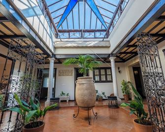 Holiday Home 'Casa Rural La Teja' with Pool, Garden & Wi-Fi - Marchena - Lobby