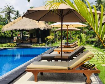 Mutiara Bali - Manggis - בריכה