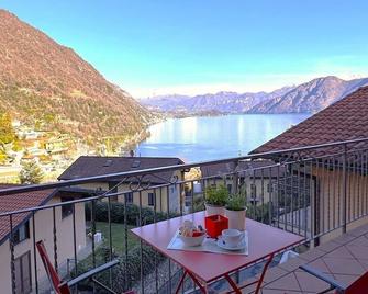 Lory Loft With Lake View Balcony - Argegno - Balkón