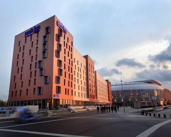Park Inn by Radisson Lille Grand Stade - Villeneuve-d'Ascq - Rakennus