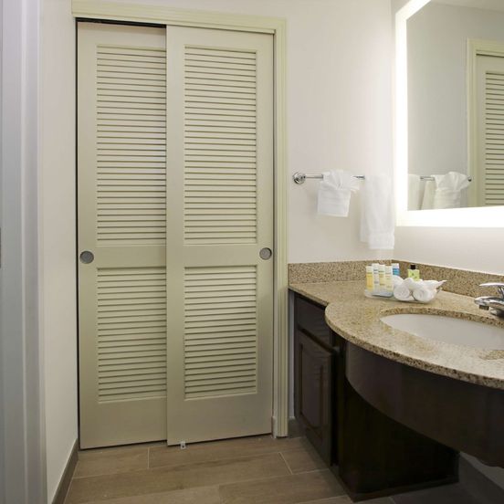 Homewood Suites by Hilton Miami - Airport West image 1