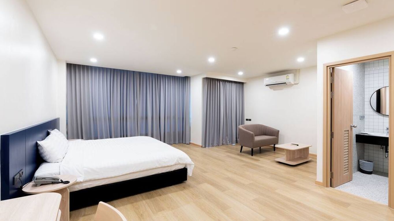 CA Hotel and Residence (SHA Plus+)