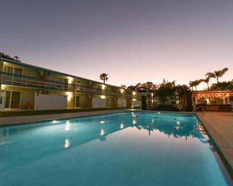 Golden Host Resort - Sarasota - סראסוטה - בריכה