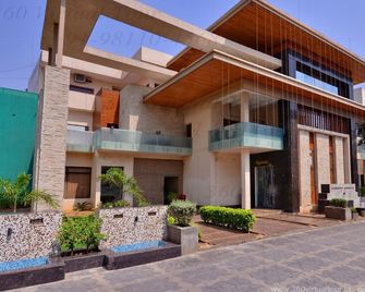 Hotel Saffron - Karnal - Edificio