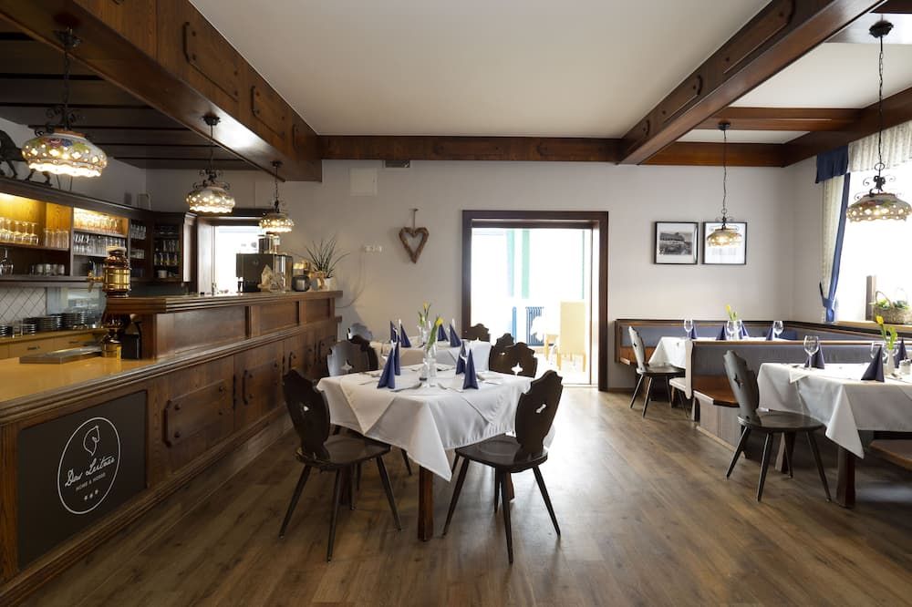 نارنهوفر ويرت