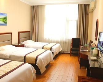 Greentree Inn Shandong Jinan Pingyin Industrial Park Express Hotel - Jinan - Habitación