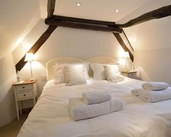 The Plough Inn - Cheltenham