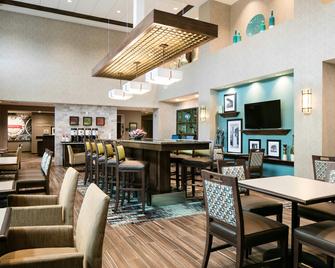 Hampton Inn and Suites Hudson - Hudson - Restaurant