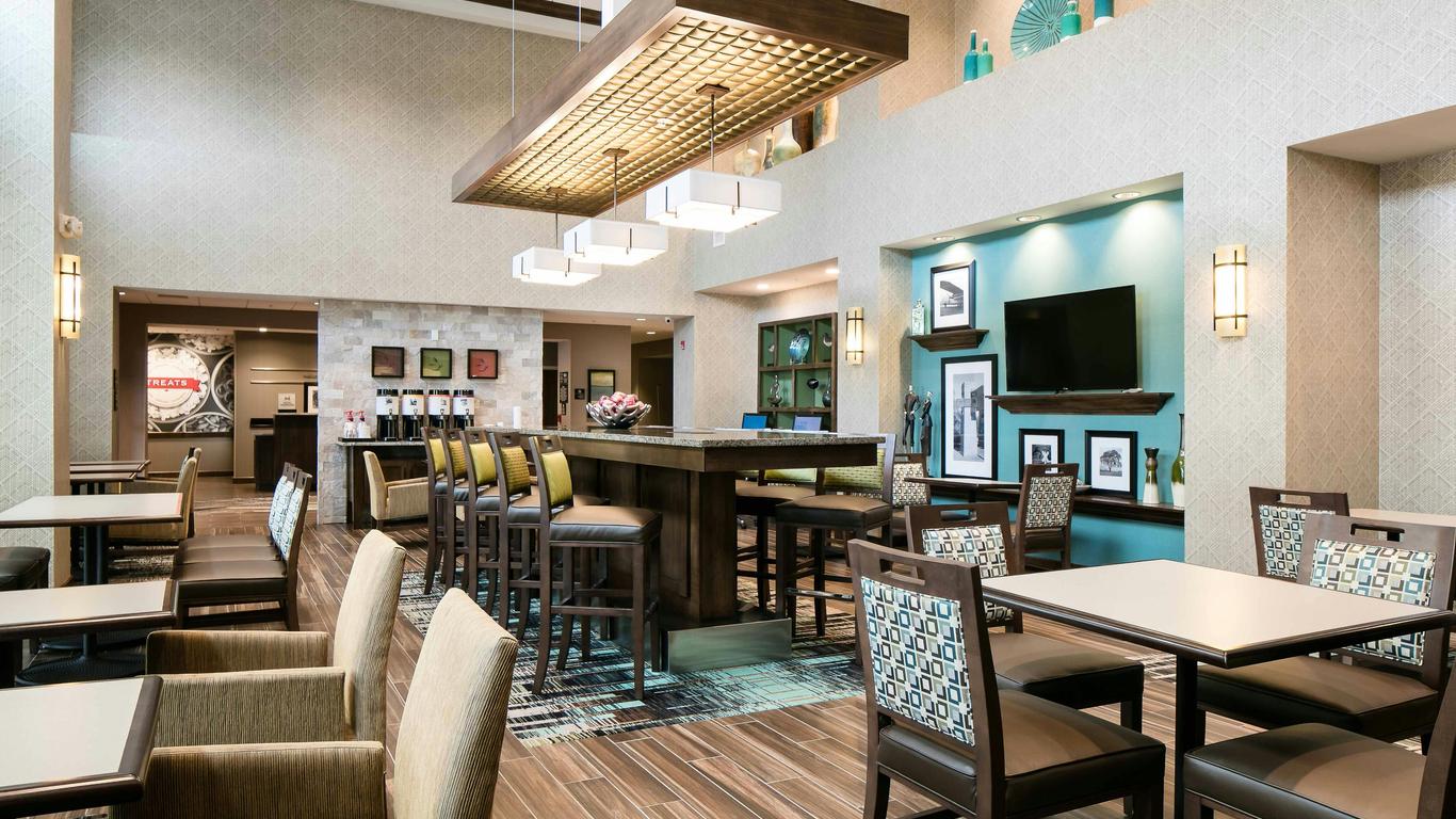 Hampton Inn and Suites Hudson