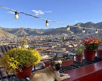 Eco Home View - Guest House - Cusco - Balcón