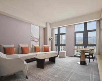 Four Points by Sheraton Guiyang, Huaxi - Guiyang - Pokój dzienny