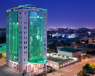 Holiday Inn Riyadh Al Malaz - Riyadh - Building