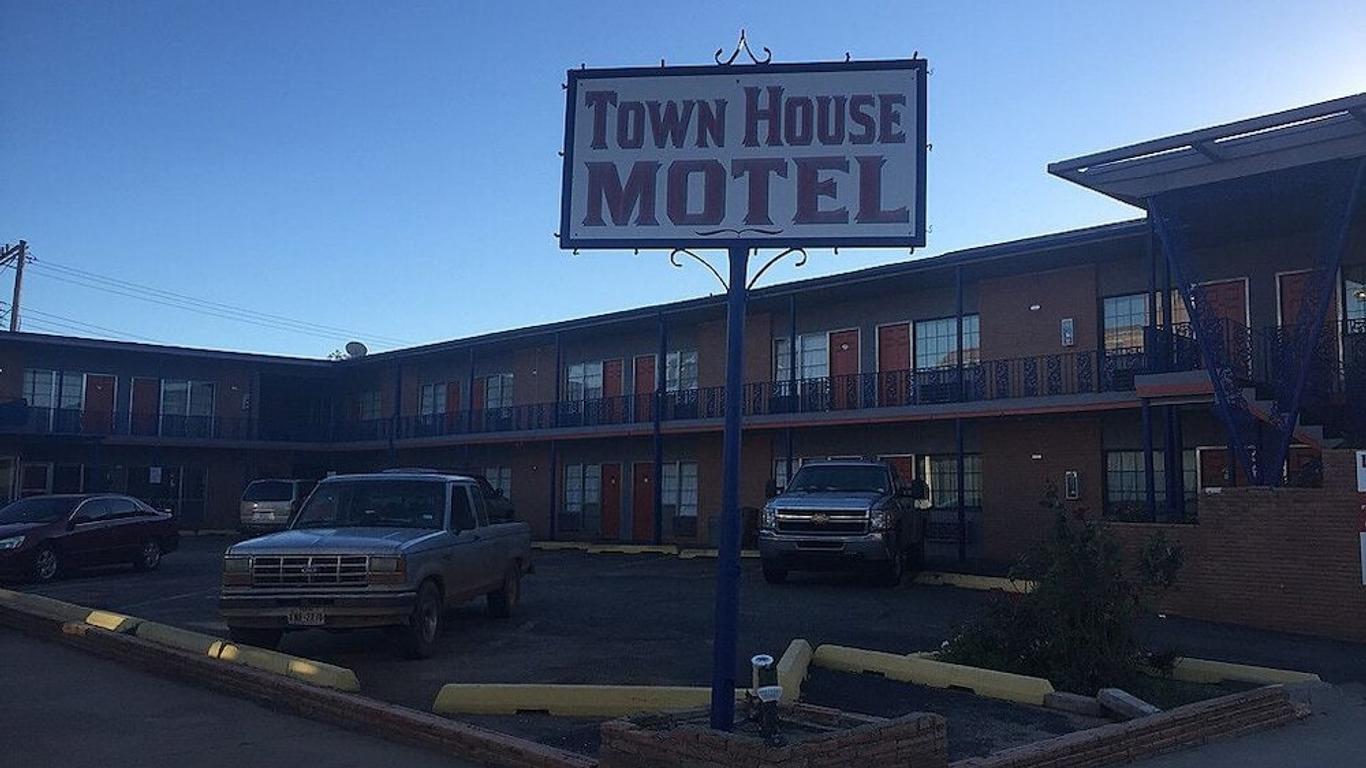 Townhouse Motel