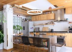 Rock&Wood Cozy House - Hàng Châu - Phòng bếp