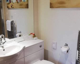 The Claremont - Woodhall Spa - Baño