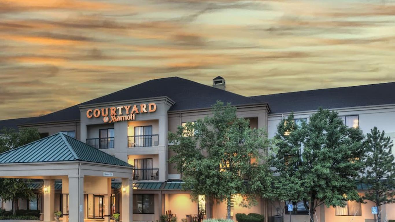 Courtyard by Marriott Wichita East