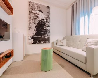 Herdade da Rocha - Boutique Lodge - Crato - Wohnzimmer