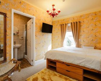 The Bell Lodge - Sandown - Bedroom