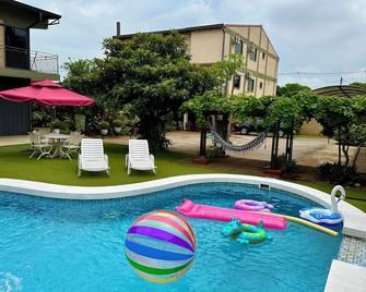 Apartamento con piscina, terraza y parking en las cercanías de Asunción - San Lorenzo - Pool