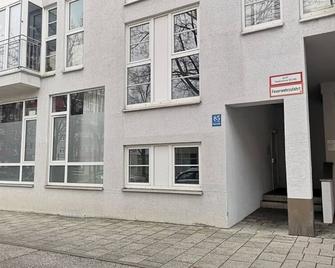 Homely Stay Studio 8 - Munich - Building
