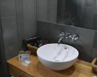 Natalino Hotel Patagonia - Puerto Natales - Banyo