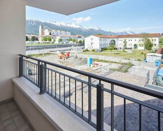Lux Apartment Aviano Centro Ac Parking - Aviano - Balcony