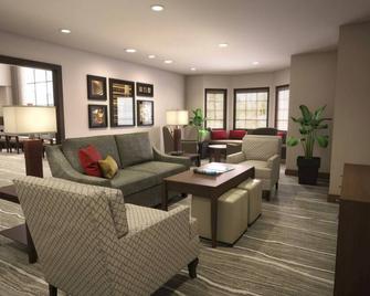 King Studio Only 5 Miles from Purdue University. Free Breakfast. Pool. - Lafayette - Lounge