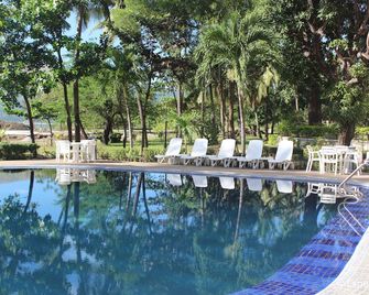 Club Morocco Resort and Country Club - Subic - Pool