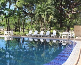 Club Morocco Resort and Country Club - Subic - Piscine