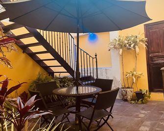 Hotel Boutique Posada XVII - פואבלה - פטיו