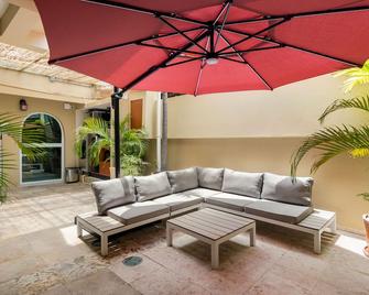 Ayana Inn Pr - San Juan - Patio