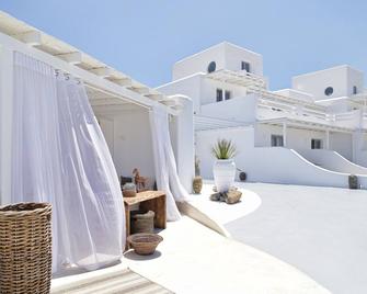 ليفين ميكونوس هوتل - ميكونوس - شرفة