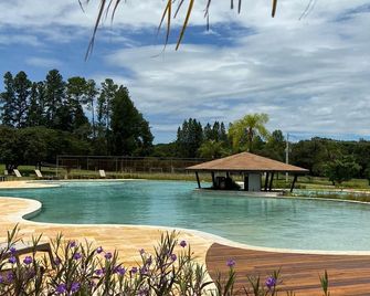 Vale Das Águas Fazenda Resort - Águas de Santa Bárbara - Piscina
