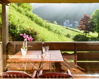 Zum Letzten G'Stehr - Black Forest River Side Hotel - Bad Rippoldsau - Balkón