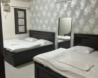 Parable Stays - Vrindavan - Schlafzimmer