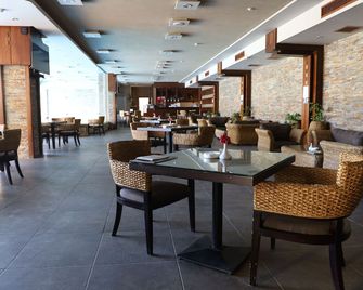 Panacea Suites Hotel - Borg El Arab - Restaurant