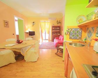 B&B Le Casette Di Lù - Аґріґенто - Їдальня