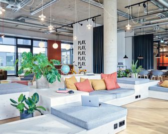 Stayery Bielefeld Hauptbahnhof - Білефельд - Лоббі