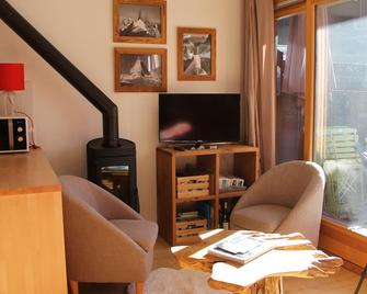 Comfortable Apartment With Terrace In Chamonix - Chamonix - Living room