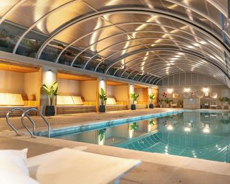 O2 Hotel Mar Del Plata - Mar del Plata - Piscină