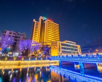 Uchoice Hotel - Kunming - Building