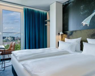 Motel One München - Deutsches Museum - Munich - Bedroom