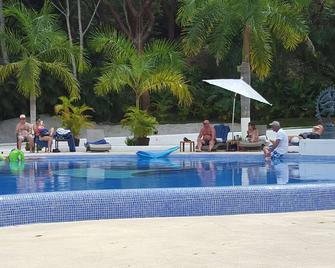 Luxury Resort Oceanside View - Ixtapa - Pool