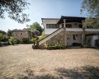 Quinta Do Sobreiro - Atiães - Edificio
