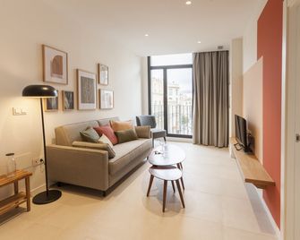 Apartamentos Málaga Premium - Calle Granada - Malaga