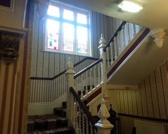 Chester Lodge - סנדאון - מדרגות